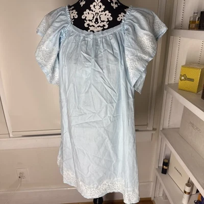 NUEVO CON ETIQUETAS Niñas Phi Clothing Vestido Azul Claro Súper Lindo Talla 12 Encaje Mangas Acampanadas Foto 1 de 4