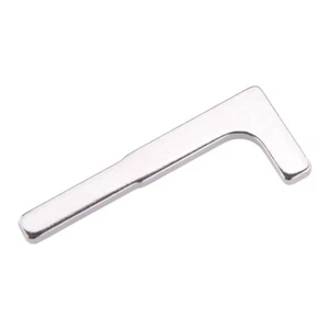 1x Insert Small Key Blank Emergency Key Uncut Blade fit for Volvo V90 S90 V60 - Picture 1 of 4