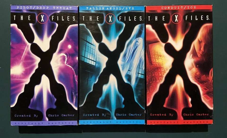 The X-Files Boxed Set - Vol. 1 (VHS, 1996, 3-Tape Set) Wave 1 Duchovny Gillian - Image 1 of 1