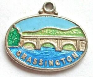 Grassington vintage sterling silver enamel town travel souvenir bracelet charm