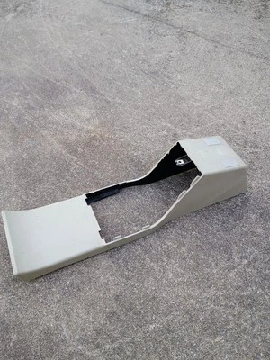 Borde de freno eléctrico consola central inferior BMW E24 635csi M6 beige perla #51161909926 Foto 1 de 4