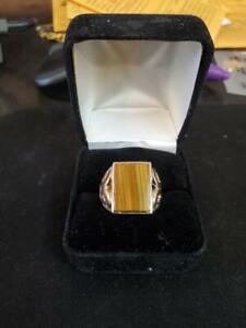 MENS TIGER - EYE RING IN 10 K YELLOW GOLD WEIGHTS 8.4  
