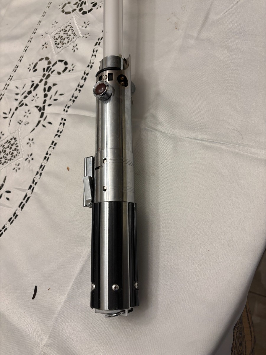 Master Replicas Star Wars Lightsaber & Weapon Replicas for Master Replicas Star Wars Lightsaber & Weapon Replicas for