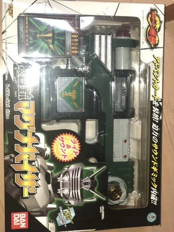 Kamen Rider DRAGON KNIGHT DX Machine Summon Magna Visor Toy BANDAI JP BOX Cover