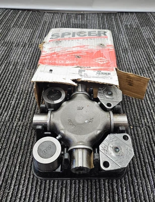 Dana Spicer 5-676X  U-joint 1810 Series Heavy Duty Universal for Half Round Yoke - Image 1 of 4