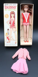 Skipper vintage (Barbie's Little Sister) di Mattel Brunette #950 con scatola e vestito - Foto 1 di 11