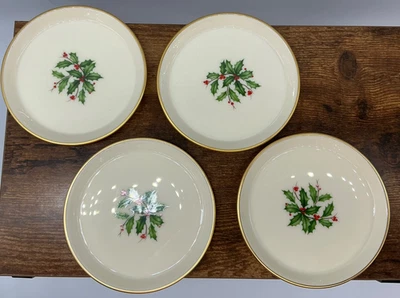 VTG Lenox Holiday 4” coasters Holly Berries 24 Kt gold rim set of 4 original box - Image 1 of 4
