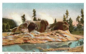 Wyoming WY, Grotto Geyser Formación, Parque Nacional de Yellowstone, Postal de Colección - Imagen 1 de 2