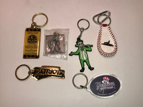 Mixed Lot of 6 - Minor League Baseball Keychains MLB Cover