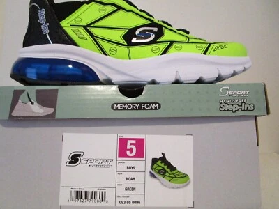 S Sport by Skechers 儿童男孩 Noah Step-Ins 一脚蹬运动鞋 绿色 5 码 — 第 1/4 张图片