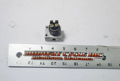 POLARIS SPORTSMAN 700 INTERRUPTOR DE LUZ DE FREIO DE PARADA E ENCAIXE 4110164 lm - Imagem 1 de 4