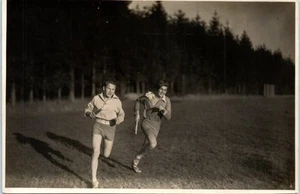 Giovani Ragazzi Atletici Sportivi Filed Relè Corsa FOTO D'EPOCA anni '30 - Foto 1 di 2