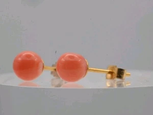 Beautiful Vintage Gold Natural Coral Stud  Earrings Box Gift Yellow 9ct Gold  - Picture 1 of 4