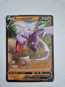 Aerodactyl V 092/196 Swsh11: Lost Origin Holo - Picture 1 of 2