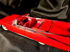 RARE Franklin Mint 1959 Cadillac Eldorado Biarritz Red 1:24 Scale Inv. #2545 - Picture 1 of 6