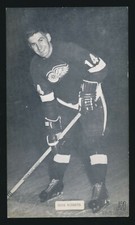 1960's J.D. McCarthy Hockey Postcard -DOUG ROBERTS (Detroit Red Wings)