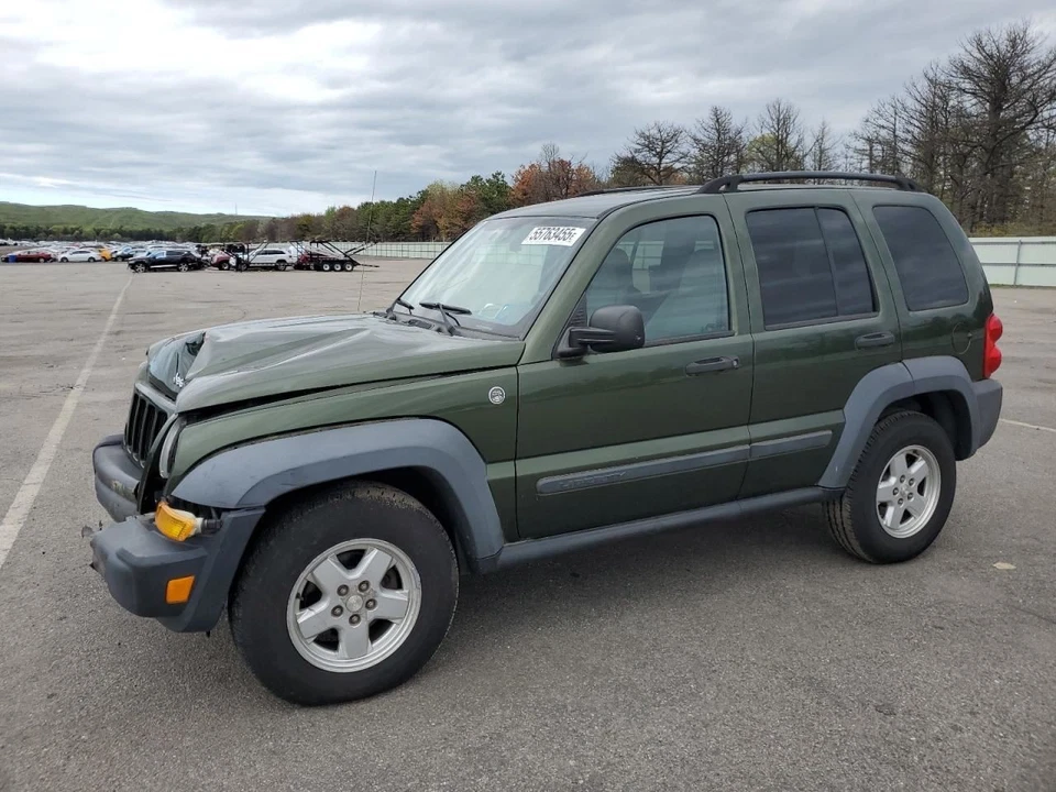 (LOCAL PICKUP ONLY) Rear Back Door Fits 03-07 LIBERTY 811862 Foto 1 de 4