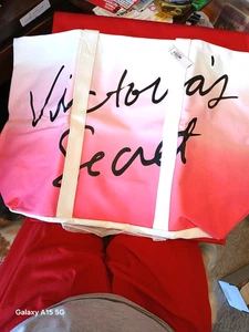 Victoria's Secret Limited Edition Spring 2016 OMBER Tote Pink & Cream - Picture 1 of 6