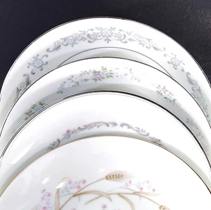 Vintage Mismatched Soup Salad Bowls Soft Pinks Grays Grannycore Cottage 4 Pc - Picture 1 of 10
