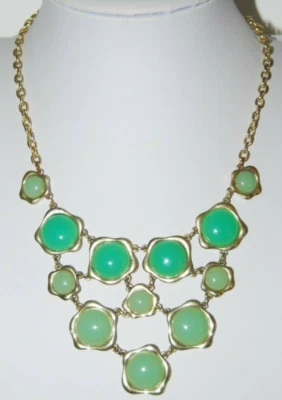 ELEGANT FAUX ACRYLIC JADE STYLE CABOCHONS ON GOLDEN METAL STATEMENT BIB NECKLACE - Image 1 of 4