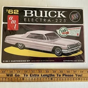 1962 Buick Electra 225 1:25 Model Kit AMT 2 In 1 Retro Deluxe Edition Open Box - Picture 1 of 18