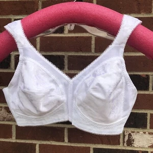 Playtex Bra White 38B 4693 Wirefree 3 Hook - Picture 1 of 3