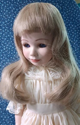 Nueva peluca vintage Global Dolls modacrílico Samantha flequillo largo 9" 10" 11" 12" tapa Foto 1 de 4