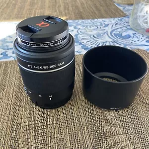 SONY DT 55-200mm f/4-5.6 model SAL55200-2 SONY αA & ALC-SH102 W/ Bag - Picture 1 of 7