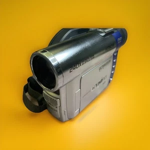 Hitachi Mini DVD DZ-MV350A Camcorder Camera Video 240X Tested Fast Shipping - Picture 1 of 9