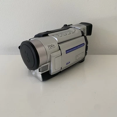 JVC GR-DVL520EA Camcorder Digital Video Camera With Battery And Charger - Image 1 of 4