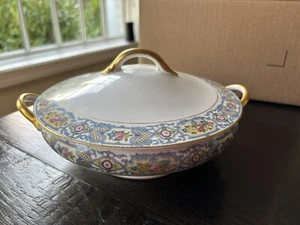 Noritake Coniston Covered Serving Dish - Picture 1 of 8