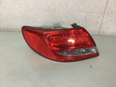 2011 HYUNDAI AZERA 后左驱动侧尾灯 — 第 1/4 张图片