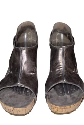 Sandalia de cuña vegana PIERRE DUMAS Giselle-1 bronce y dorado para mujer talla 8,5” Foto 1 de 4