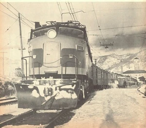 Olympian Hiawatha In Butte Montana Station Prior To Departure Vtg Mag Excerpt - Picture 1 of 1