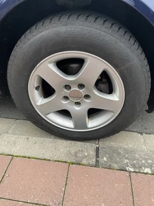 15 Zoll Allwetterräder 5x100 195/65 R15 95V DOT39/23 - Bild 1 von 6