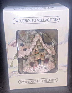 Boyds Bearly-Built Kringles Village Hoofer Hall Rentier Schlafsaal Ornament Neu aus altem Lagerbestand in Schachtel - Bild 1 von 12