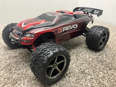 Traxxas Revo 1/16 Mini Roller w Body - Image 1 of 4