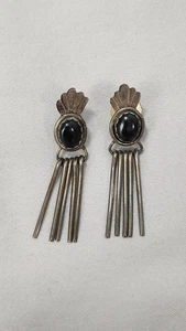 Vintage Sterling Silver Navajo/Native American Black Onyx Earrings with Tassels - Foto 1 di 6
