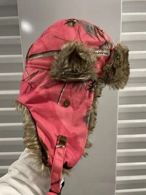 Realtree Hot Shot Women’s Large Pink Camo Furry 3M Thinsulate Trapper Hat - Image 1 of 4