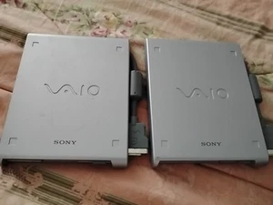 2xSONY VAIO PCGA-UFD5 USB 3.5" Floppy Disk Drive - Afbeelding 1 van 3