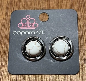 Paparazzi - Out Of This Galaxy - White Earrings New In Package Jewelry - Picture 1 of 3