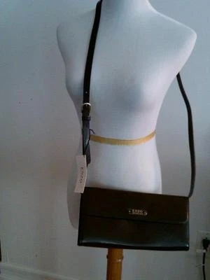 Bolso clutch Enzo Angiolini de cuero nuevo Foto 1 de 2