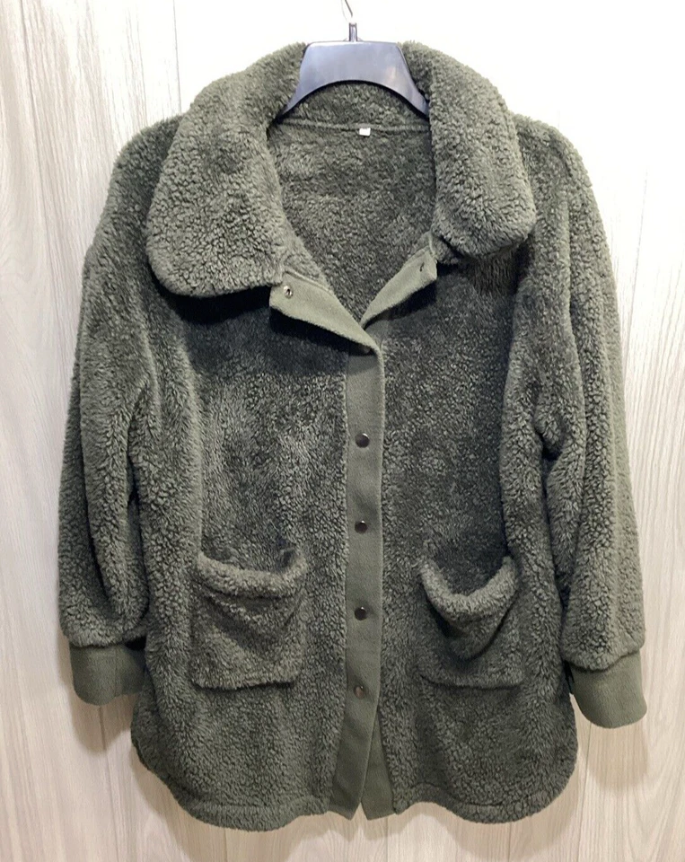 UNBRANDED Women’s (Size XL) Long Sleeve Collared Button Down Fleece Jacket - Image 1 of 4