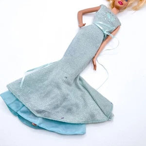 Muñeca Barbie 2004 coleccionista Piscis vestido azul se adapta a modelo Muse (leer) - Imagen 1 de 10