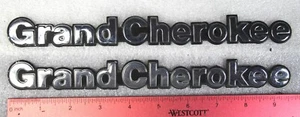 93 94 95 96 Jeep Grand Cherokee Fender Emblem Badge Nameplate set of 2 - Bild 1 von 1