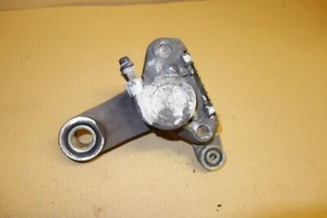 Suzuki GSXR GSXR400 400 GK73A 1988 Bremssattel hinten und Aufhängerhalterung beschädigt - Bild 1 von 8