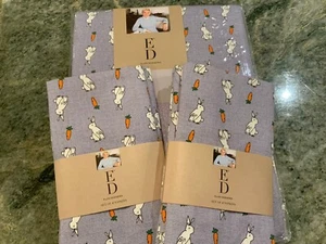 SPRING EASTER BUNNIES Tablecloth Plus 8 napkins Ed by Ellen Degeneres NWT - Picture 1 of 6