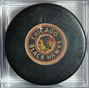 1982 - 1983 Chicago Blackhawks Viceroy Game Puck - Picture 1 of 2