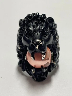 Bague noire Gucci tête de lion US6-6,5 abîmée avec boîte d'origine - Photo 1/4