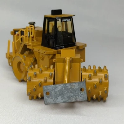 Norscot 5236 Caterpillar 836G Landfill Compactor 1/50 Die-cast - Missing Scoop - Image 1 of 4